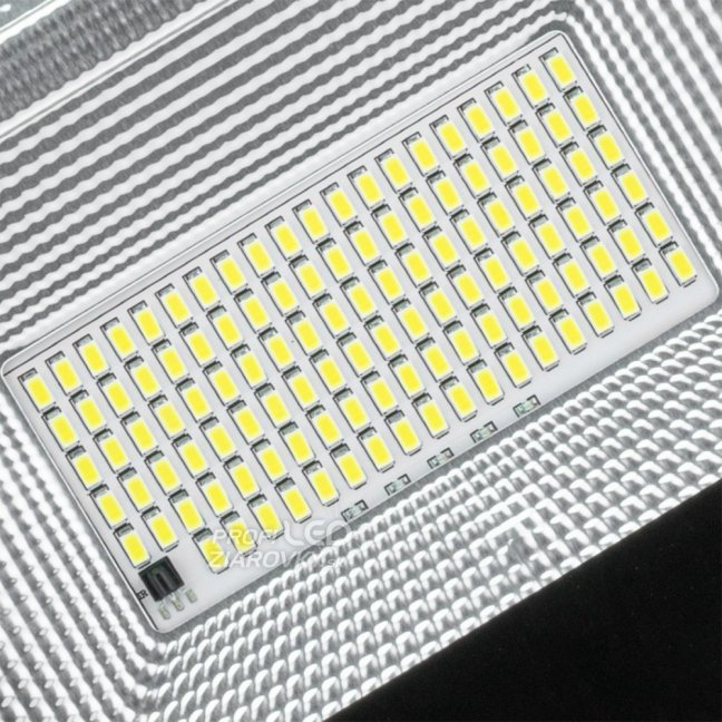 LED solárne pouličné svietidlo 800W - 6500K - 3,2V - 25Ah - s držiakom a diaľkovým ovládaním
