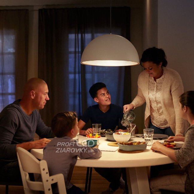 LED žiarovka E14 P48 7W = 60W 806lm 2700K Warm PHILIPS