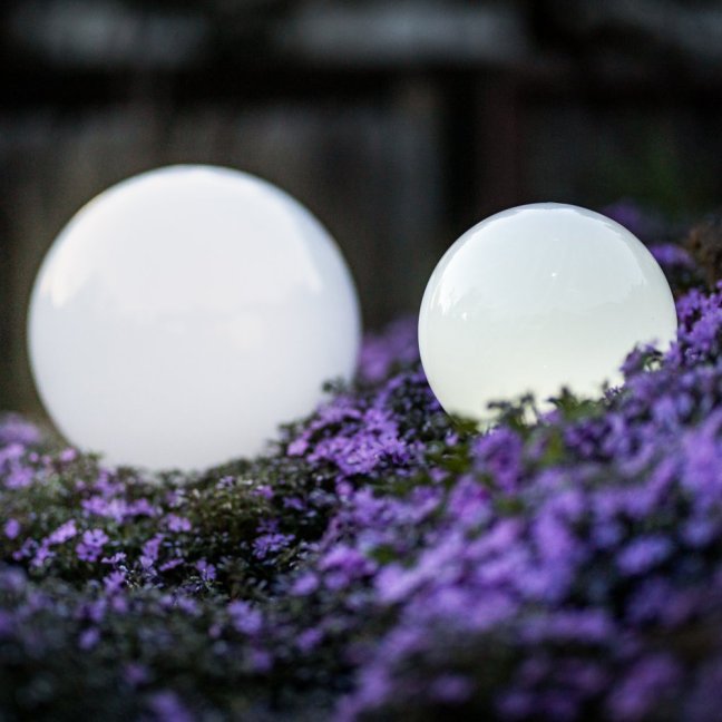 Solárna záhradná lampa LED 6500K IP44 25cm zapichovacia zemná biela guľa ATRIS LUMILED