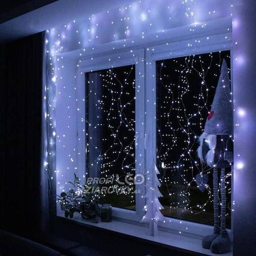 Svetelný záves vnútorný USB 3 × 3 m, 300 LED, studená biela, 8 programov